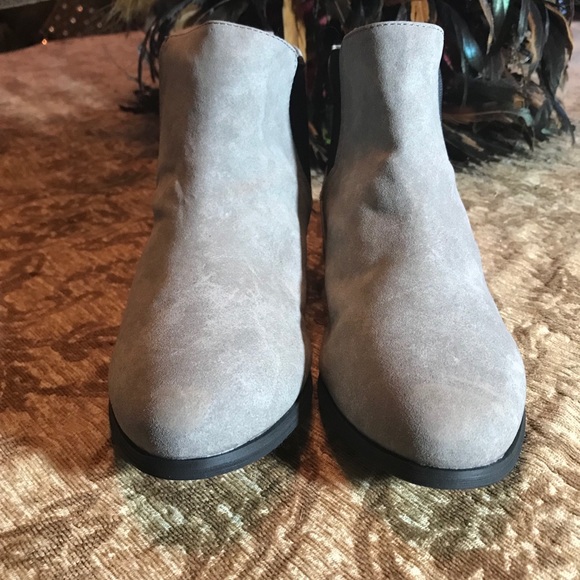VOLCOM KILLER, ANKLE SHORT BOOTS, GREY SZ 6 - Picture 6 of 8